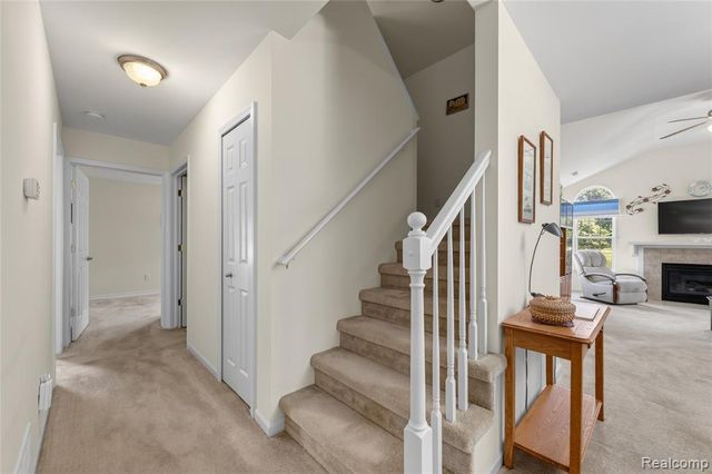1122 Abbey Court, Westland, MI 48185