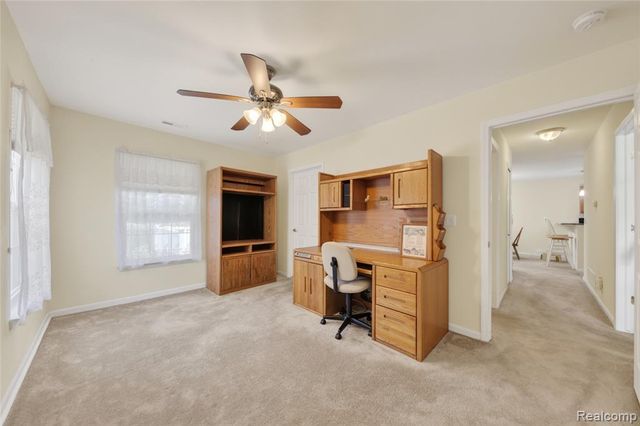 1122 Abbey Court, Westland, MI 48185