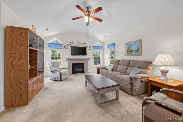 1122 Abbey Court, Westland, MI 48185