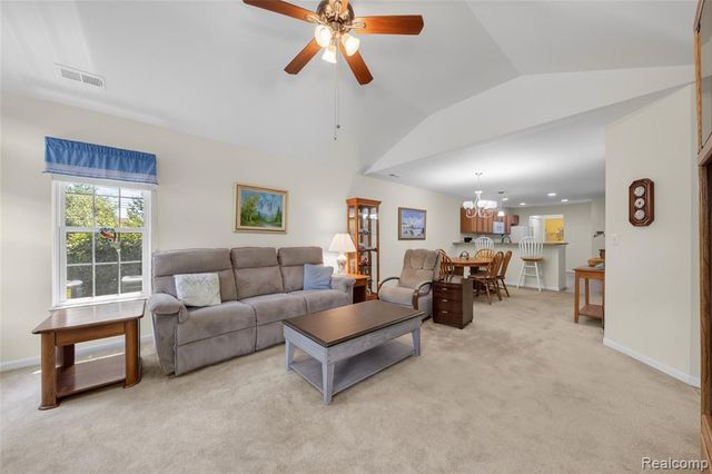 1122 Abbey Court, Westland, MI 48185