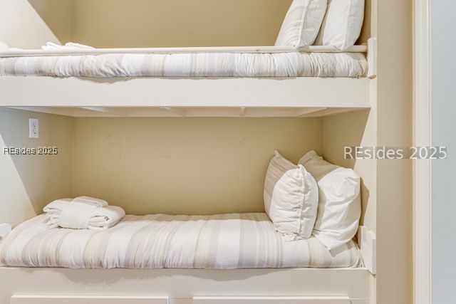 23 S Forest Beach Dr Apt 140, Hilton Head Island, SC 29928