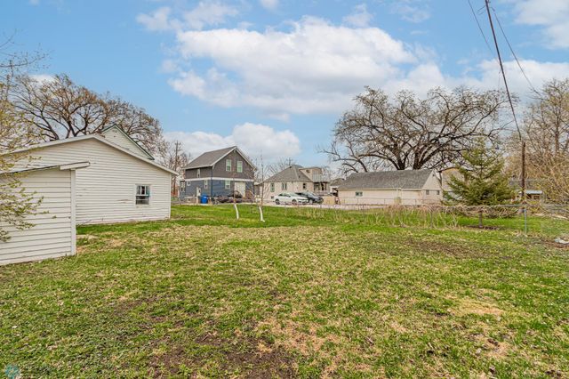 1524 1st Avenue S, Fargo, ND 58103