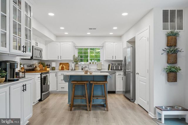 11431 WESTMONT CT, Waldorf, MD 20602