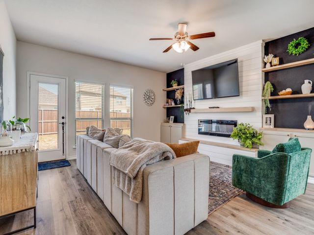 729 Jessica Lynn Lane, Anna, TX 75409