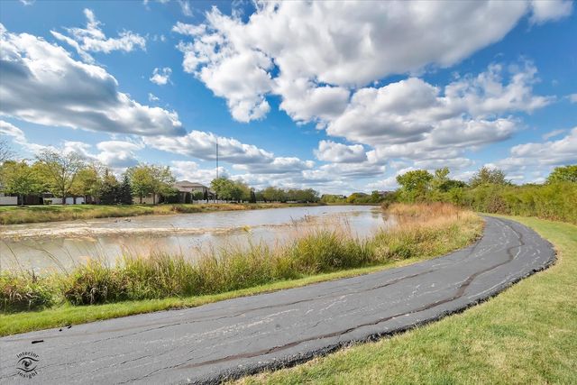 6719 Pine Lake Drive, Tinley Park, IL 60477