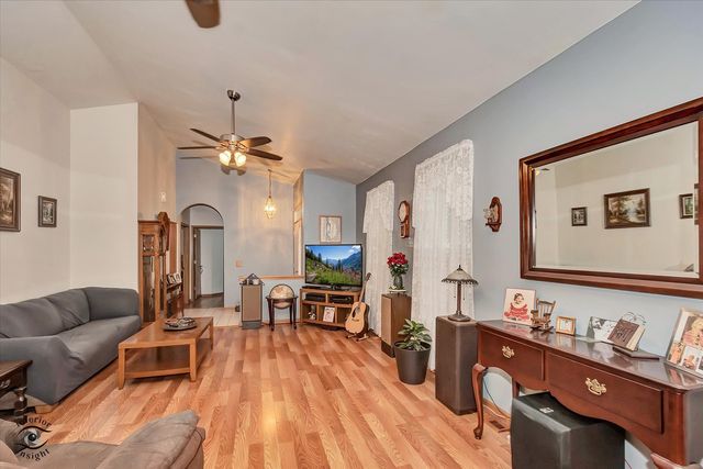 6719 Pine Lake Drive, Tinley Park, IL 60477