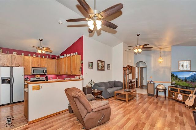 6719 Pine Lake Drive, Tinley Park, IL 60477