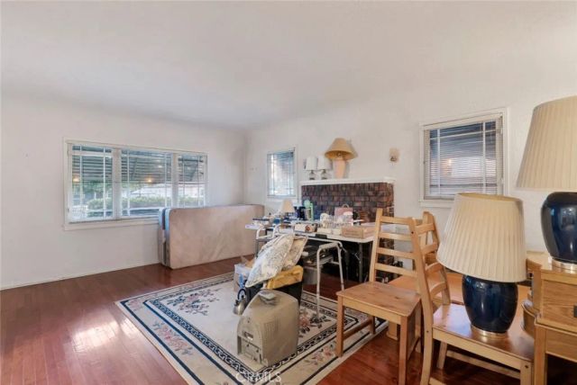 1038 N Buena Vista Street, Burbank, CA 91505