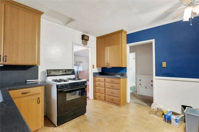 1038 N Buena Vista Street, Burbank, CA 91505