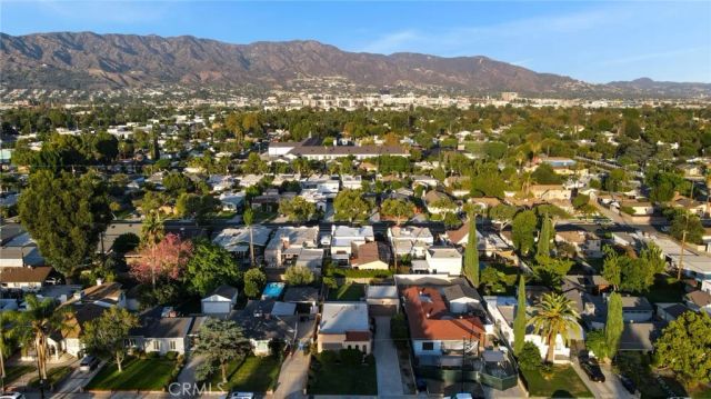 1038 N Buena Vista Street, Burbank, CA 91505