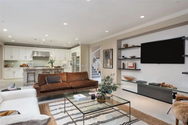 77 Chianti, Irvine, CA 92618