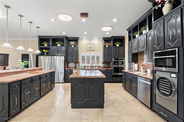 2525 Driftwood Drive, Las Vegas, NV 89107