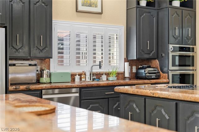 2525 Driftwood Drive, Las Vegas, NV 89107