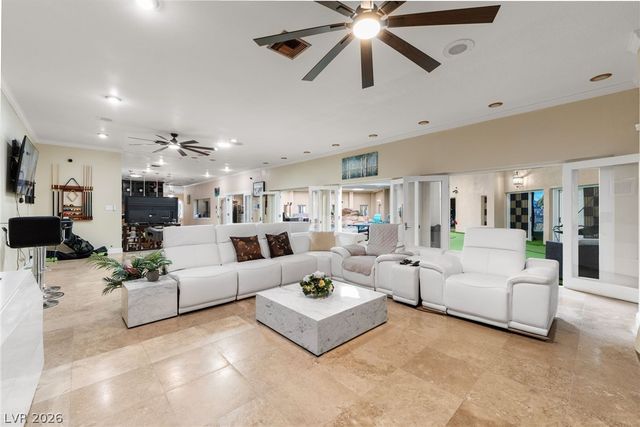 2525 Driftwood Drive, Las Vegas, NV 89107