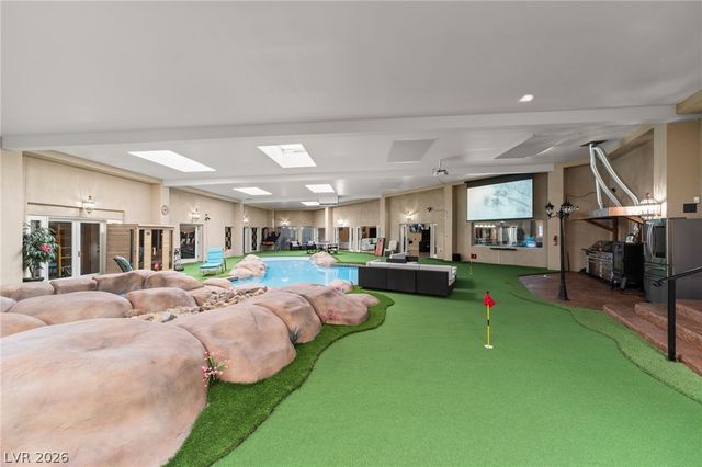 2525 Driftwood Drive, Las Vegas, NV 89107