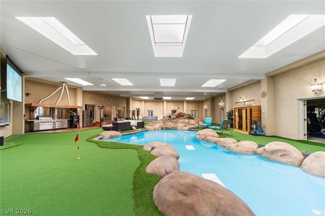 2525 Driftwood Drive, Las Vegas, NV 89107