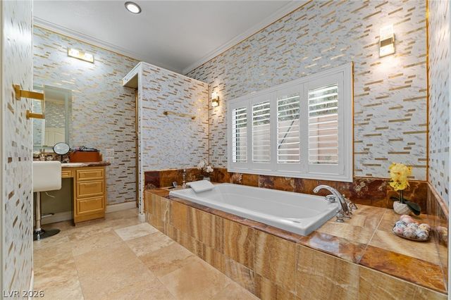 2525 Driftwood Drive, Las Vegas, NV 89107