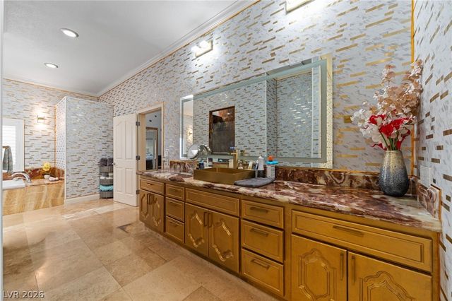 2525 Driftwood Drive, Las Vegas, NV 89107