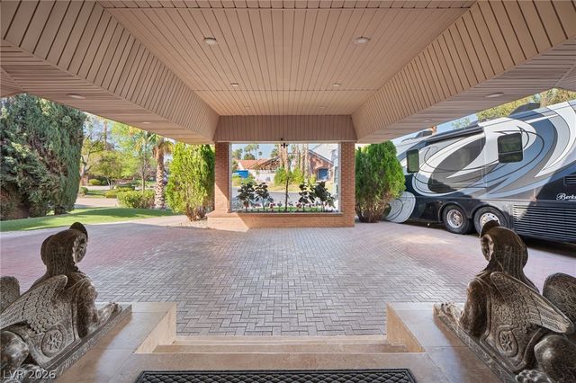 2525 Driftwood Drive, Las Vegas, NV 89107