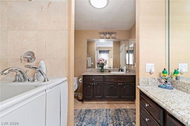 2525 Driftwood Drive, Las Vegas, NV 89107