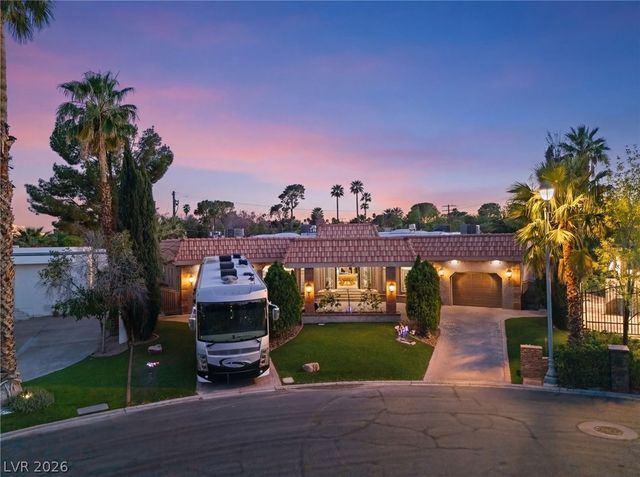 2525 Driftwood Drive, Las Vegas, NV 89107