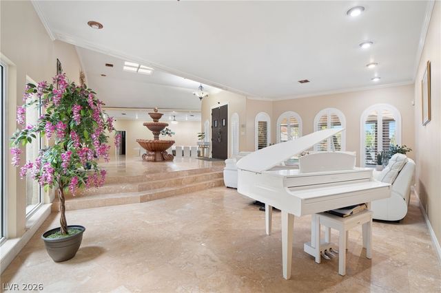 2525 Driftwood Drive, Las Vegas, NV 89107