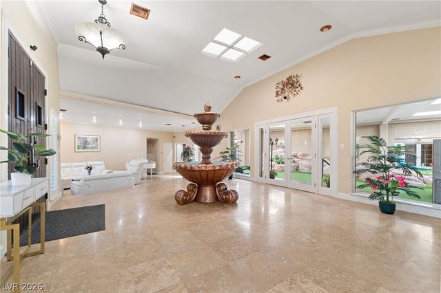 2525 Driftwood Drive, Las Vegas, NV 89107