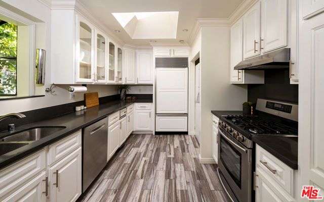 12166 Laurel Terrace Drive, Studio City (los Angeles), CA 91604