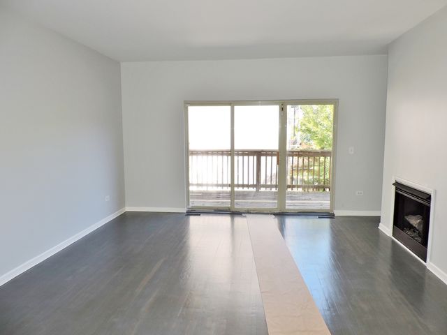 7037 S Oglesby Avenue, Chicago, IL 60649
