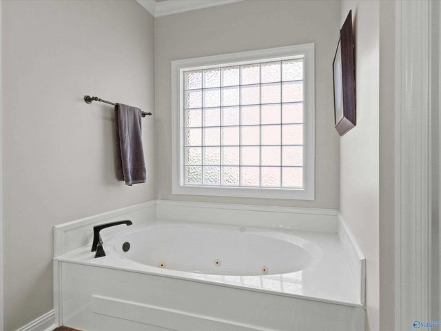 2717 Whistler Lane, Owens Cross Roads, AL 35763