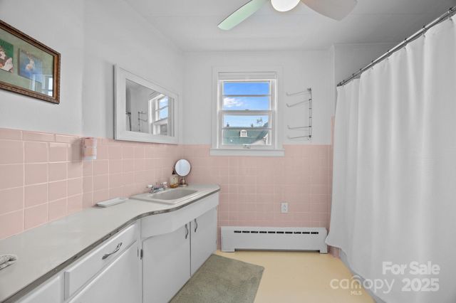 133 Lawson Street, Hot Springs, NC 28743