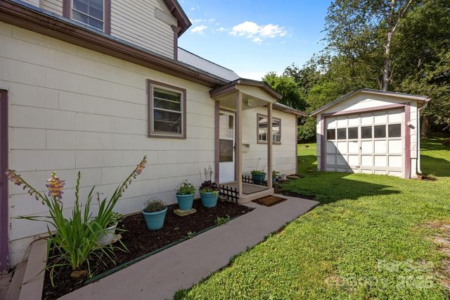133 Lawson Street, Hot Springs, NC 28743