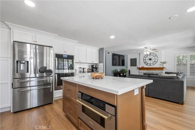 22120 Grovepark, Saugus, CA 91350