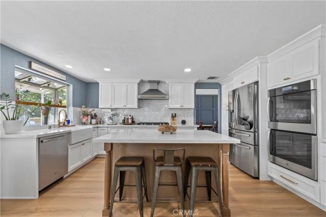 22120 Grovepark, Saugus, CA 91350