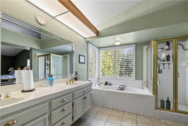 22120 Grovepark, Saugus, CA 91350