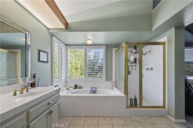 22120 Grovepark, Saugus, CA 91350
