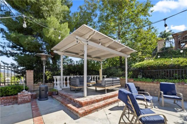 22120 Grovepark, Saugus, CA 91350