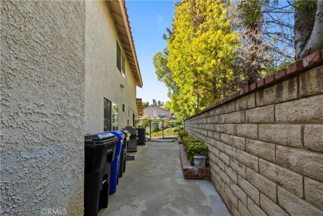 22120 Grovepark, Saugus, CA 91350