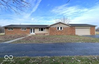 822 N Walnut Hills, Crawfordsville, IN 47933