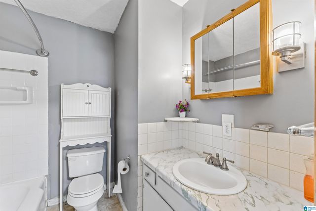 405 BLACKMON CIRCLE, Adamsville, AL 35005