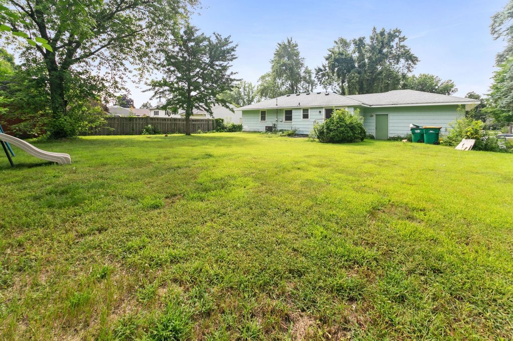 2300 Laramie Trail, Brooklyn Park, MN 55444