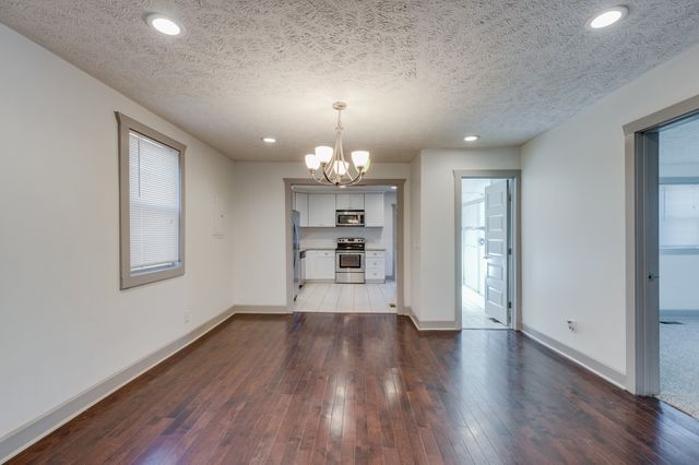 1018 Clemmons St, Nashville, TN 37210