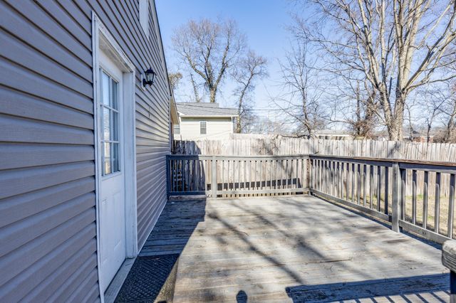 1018 Clemmons St, Nashville, TN 37210