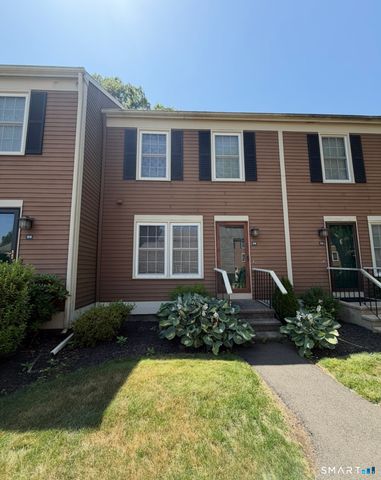 68 Foxbridge Village, Branford, CT 06405