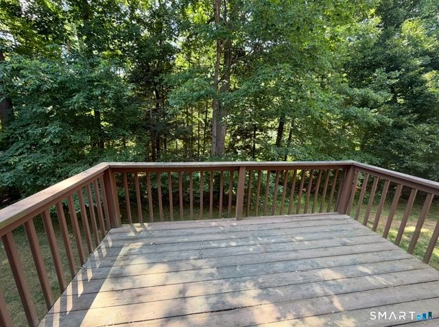 68 Foxbridge Village, Branford, CT 06405