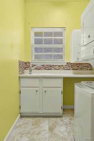 1104 Boars Head Court, Lake St Louis, MO 63367