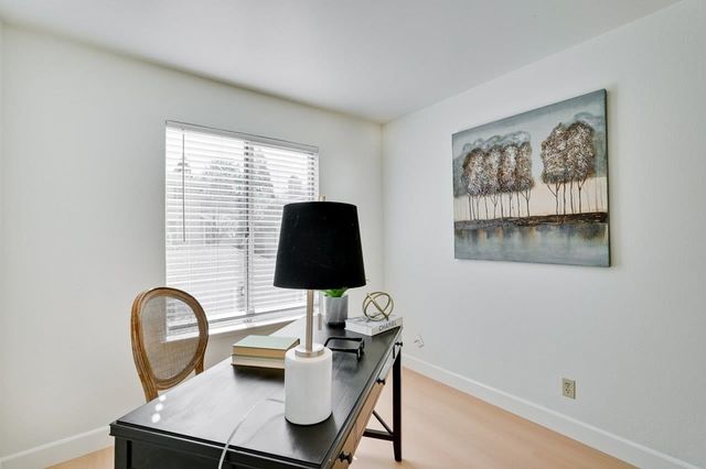 2709 2709 Oak Rd G, Walnut Creek, CA 94597