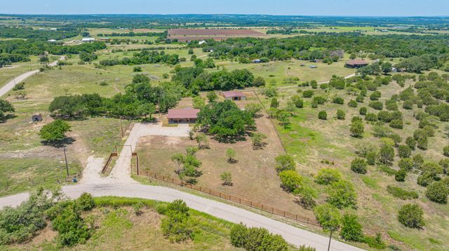 7414 Boswell Court, Lipan, TX 76462