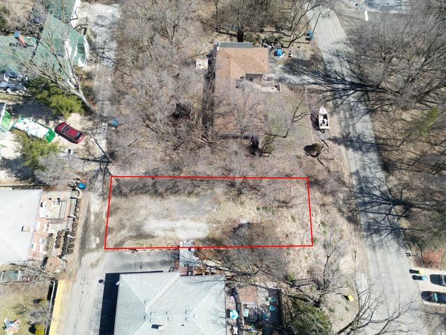 8724 Oak Avenue, Gary, IN 46403