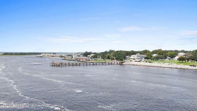 950 Hankinsville Road, Southport, NC 28461